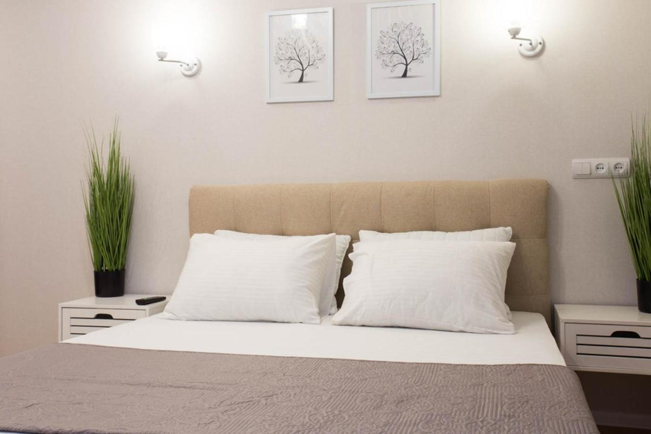 Apartment In The City Center - Gimnasiyna Naberezhna 24A-1 Kharkiv Eksteriør bilde