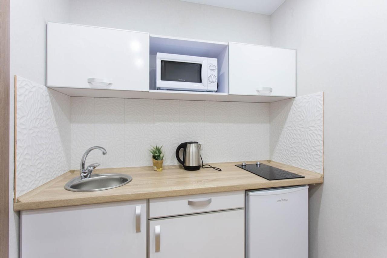 Apartment In The City Center - Gimnasiyna Naberezhna 24A-1 Kharkiv Eksteriør bilde
