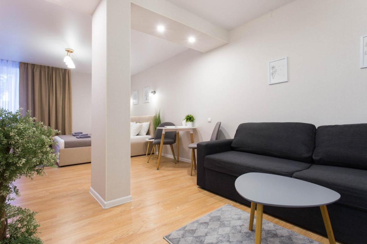 Apartment In The City Center - Gimnasiyna Naberezhna 24A-1 Kharkiv Eksteriør bilde