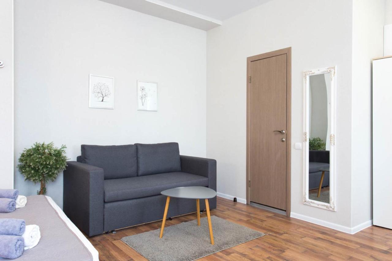 Apartment In The City Center - Gimnasiyna Naberezhna 24A-1 Kharkiv Eksteriør bilde