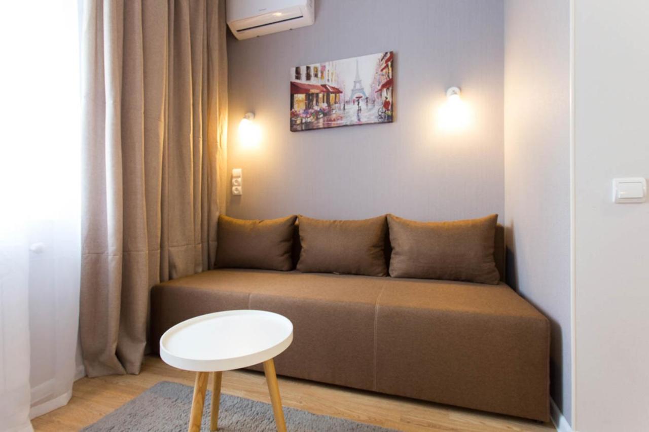 Apartment In The City Center - Gimnasiyna Naberezhna 24A-1 Kharkiv Eksteriør bilde