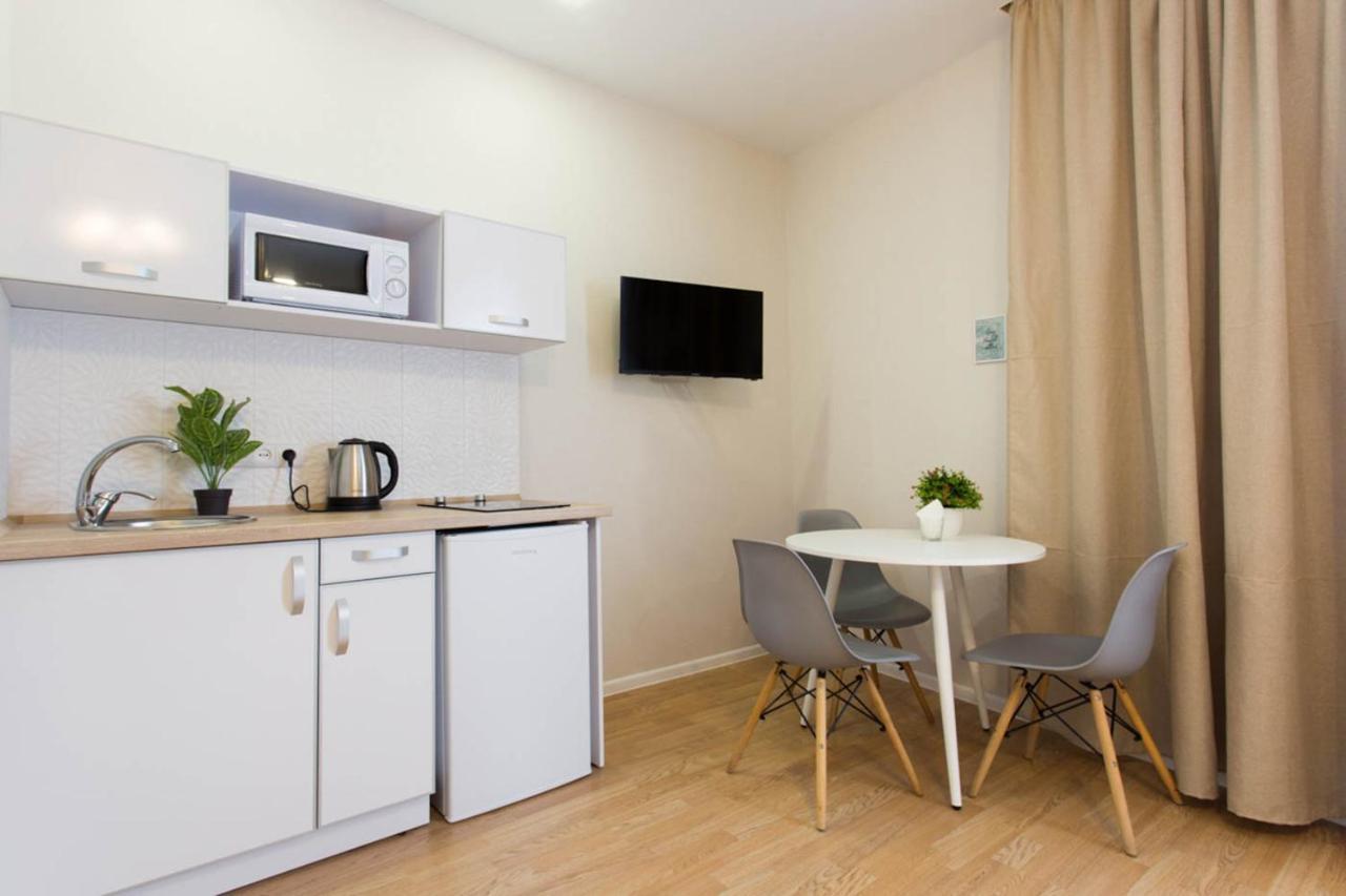 Apartment In The City Center - Gimnasiyna Naberezhna 24A-1 Kharkiv Eksteriør bilde