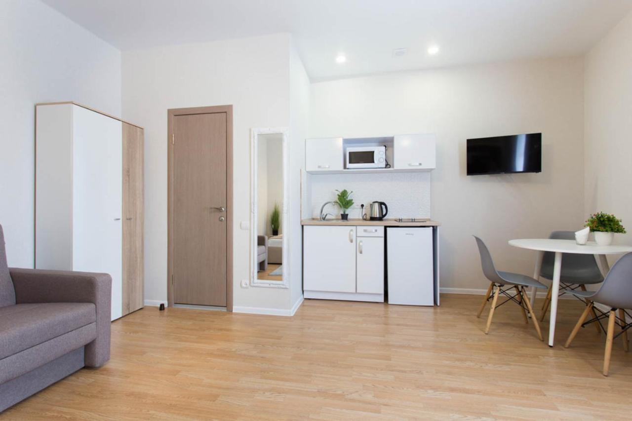 Apartment In The City Center - Gimnasiyna Naberezhna 24A-1 Kharkiv Eksteriør bilde
